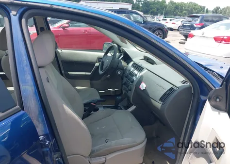 2008 Ford Focus S z USA, uszkodzony, nr VIN 1FAHP34N28W148154